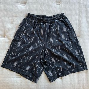 Lululemon pace breaker lined short 9”